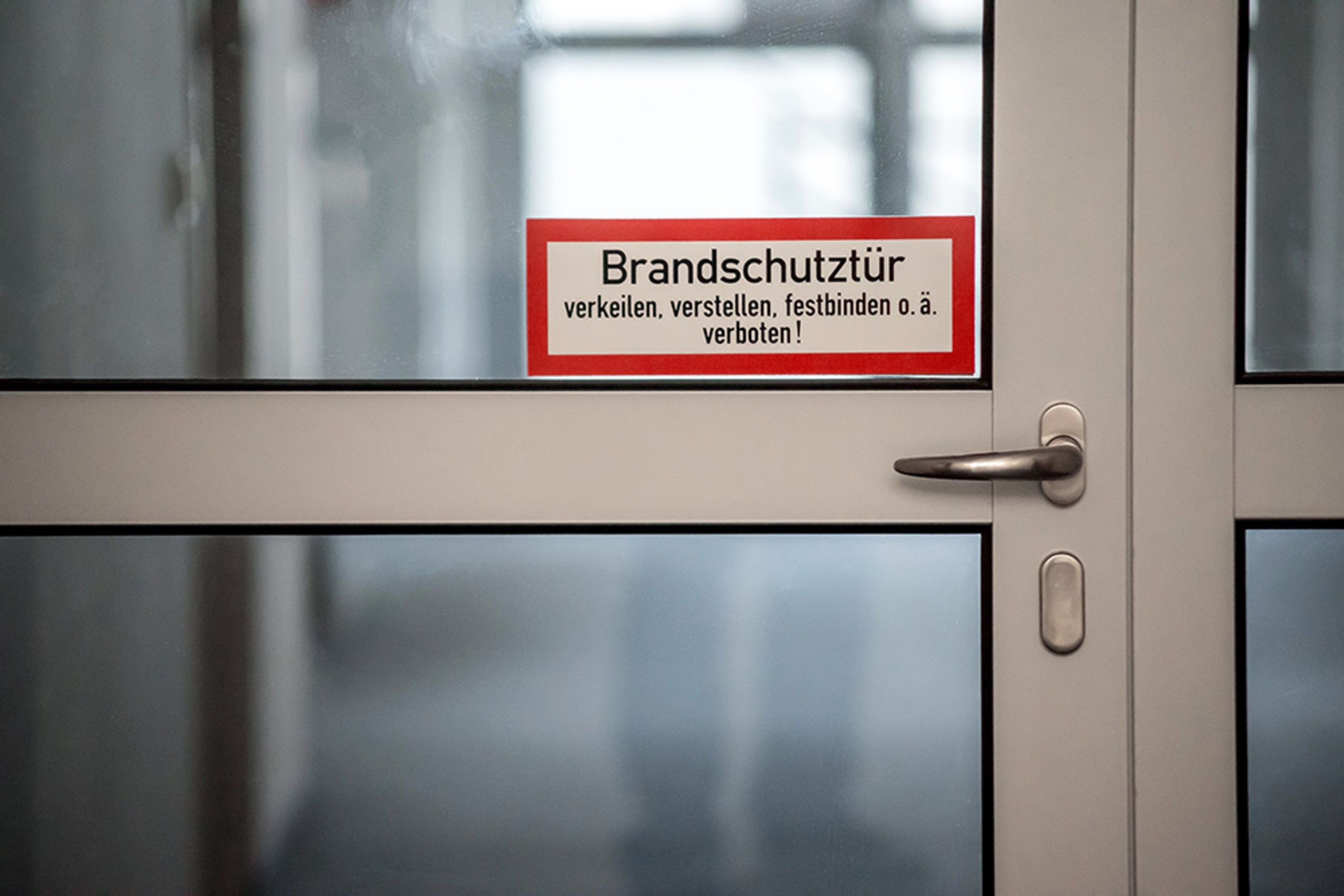 Baulicher Brandschutz bei NEB-Service GmbH & Co. KG in Neu-Isenburg